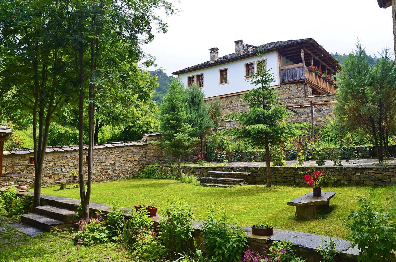 Kalinia Guesthouse B&B Kovačevica エクステリア 写真